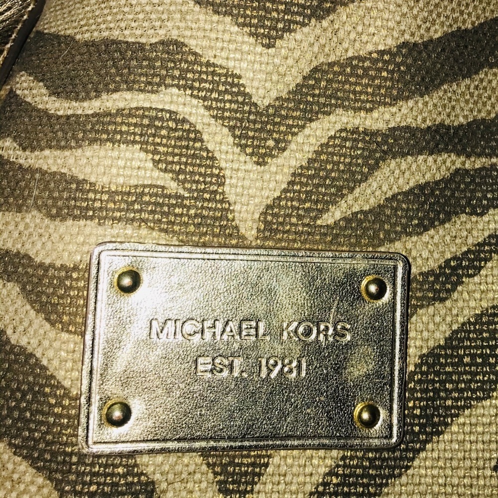 Michael Kors Gold Zebra Print Shoulder Bag - Picture 6 of 8